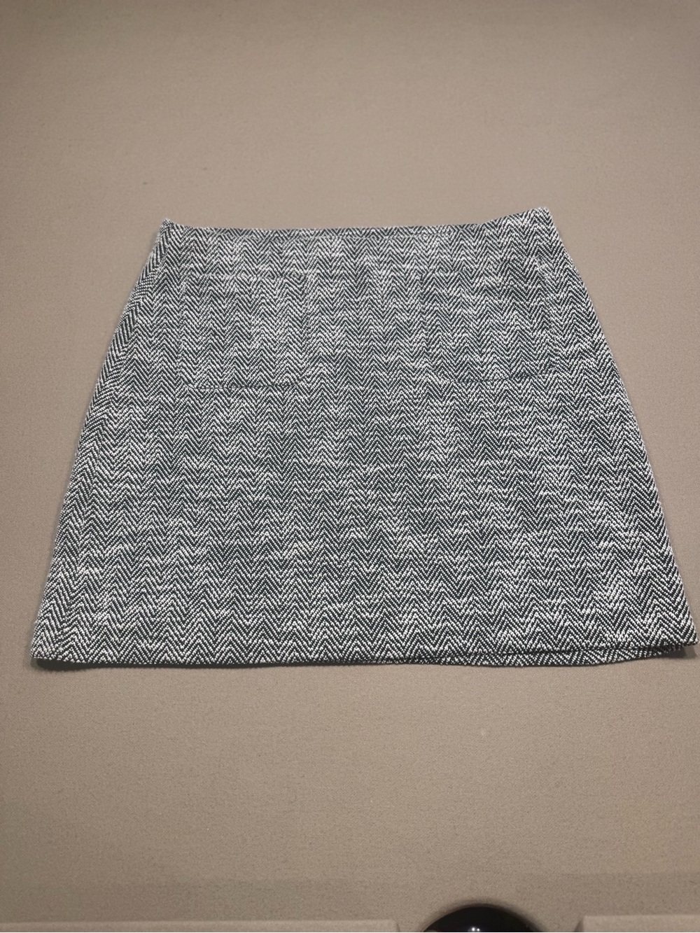 LOFT Black & White Chevron Herringbone Mini Skirt